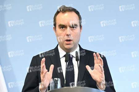 Pressekonferenz mit Sebastien Lecornu und Boris Pistorius in Berlin