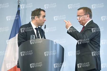 Pressekonferenz mit Sebastien Lecornu und Boris Pistorius in Berlin