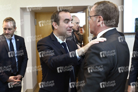 Pressekonferenz mit Sebastien Lecornu und Boris Pistorius in Berlin