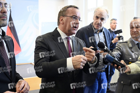 Pressekonferenz mit Sebastien Lecornu und Boris Pistorius in Berlin