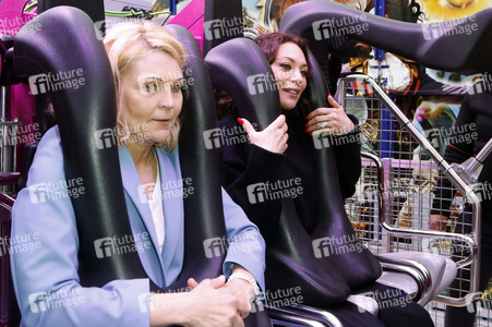 Lilly Becker bei der 'Evolution - Flight Beyond' Einweihung in Hamburg