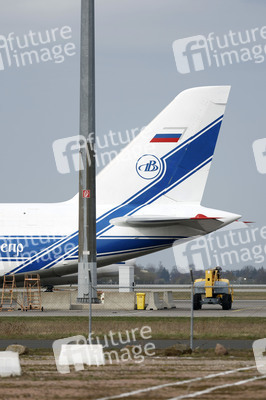 Russische Antonov Frachtmaschinen in Leipzig