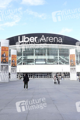 Umbenennung der Mercedes-Benz Arena in Uber Arena in Berlin