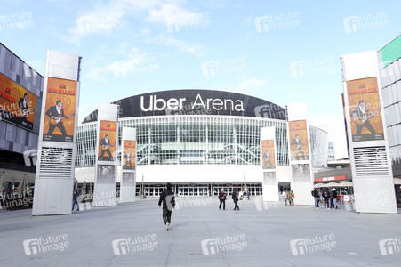 Umbenennung der Mercedes-Benz Arena in Uber Arena in Berlin