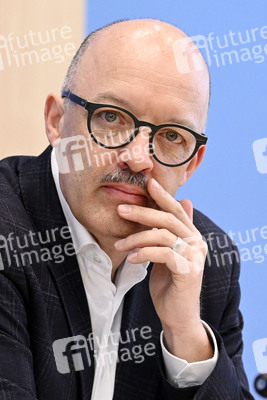 Bundespressekonferenz Gemeinschaftsdiagnose der Wirtschaftsforschungsinstitute Frühjahr 2024 in Berlin