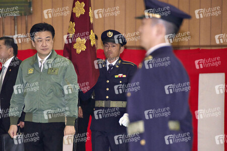 Minoru Kihara besucht Militärschule in Yokosuka