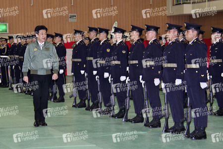 Minoru Kihara besucht Militärschule in Yokosuka