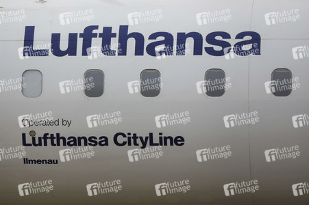 Vorerst letzte Maschine der Lufthansa am Bodensee-Airport Friedrichshafen