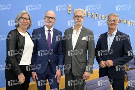 Bundespressekonferenz Gesundheitspolitische Bilanz in Berlin