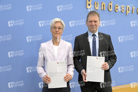 Bundespressekonferenz Prüfbericht zur Berechnung der deutschen Treibhausgasemissionen in Berlin