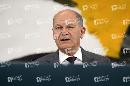 Pressekonferenz im Anschluss an die Beratungen mit den Regierungschefinnen und Regierungschefs der Länder in Berlin