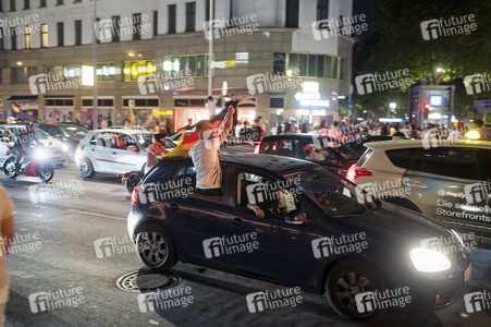 Autokorso auf dem Kurfürstendamm in Berlin