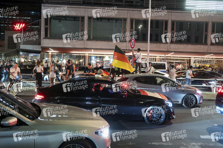 Autokorso auf dem Kurfürstendamm in Berlin