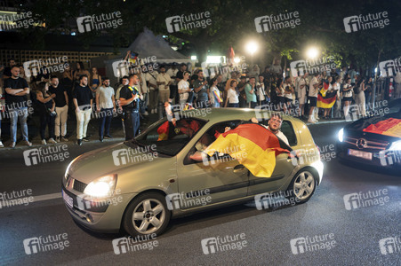 Autokorso auf dem Kurfürstendamm in Berlin