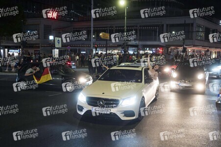 Autokorso auf dem Kurfürstendamm in Berlin