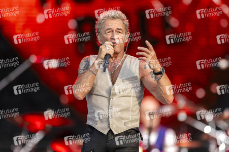 Konzert von Peter Maffay mit Band und Gästen in Erfurt