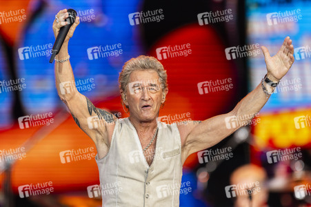 Konzert von Peter Maffay mit Band und Gästen in Erfurt