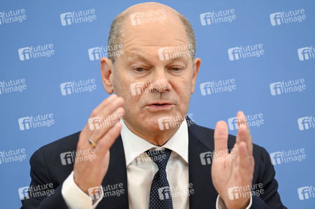 Bundespressekonferenz Bundeshaushalt 2025 in Berlin