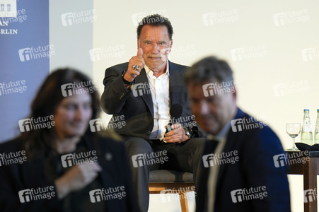 Arnold Schwarzenegger erhält Ehrendoktorwürde in Berlin