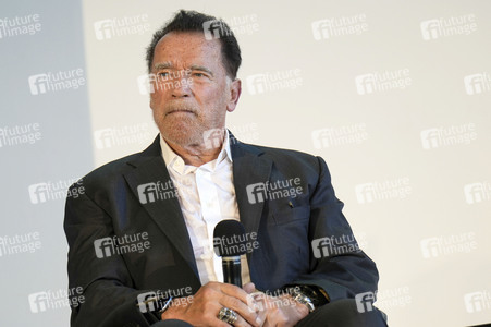 Arnold Schwarzenegger erhält Ehrendoktorwürde in Berlin