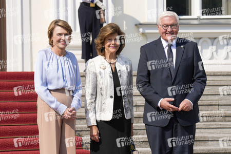 Begrüßung von Königin Silvia von Schweden in Berlin