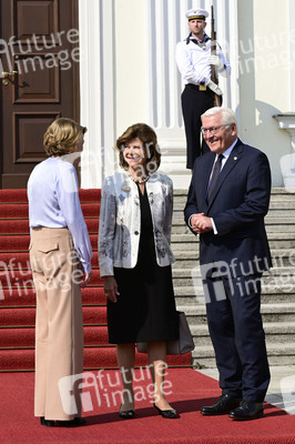 Begrüßung von Königin Silvia von Schweden in Berlin