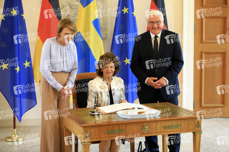 Begrüßung von Königin Silvia von Schweden in Berlin