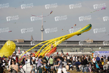 11. Stadt und Land-Festival der Riesendrachen 2024 in Berlin