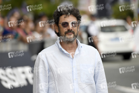 Ankunft von Manolo Solo auf dem San Sebastian International Film Festival 2024