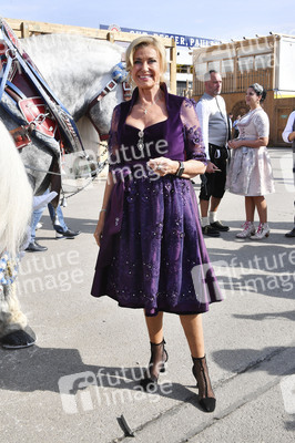 Sixt Damenwiesn beim Oktoberfest 2024 in München