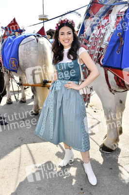 Sixt Damenwiesn beim Oktoberfest 2024 in München