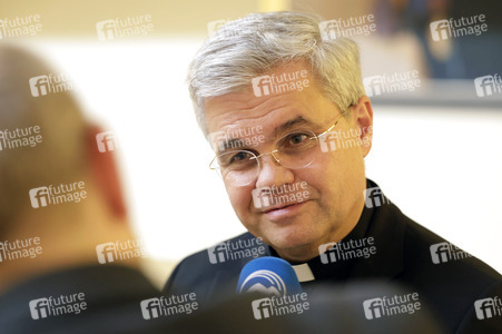 Interview mit Erzbischof Udo Markus Bentz bei der Herbst-Vollversammlung der Deutschen Bischofskonferenz in Fulda