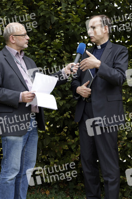 Interview mit Weihbischof Paul Reder bei der Herbst-Vollversammlung der Deutschen Bischofskonferenz in Fulda 