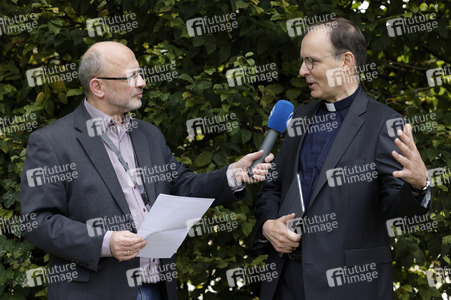 Interview mit Weihbischof Paul Reder bei der Herbst-Vollversammlung der Deutschen Bischofskonferenz in Fulda 