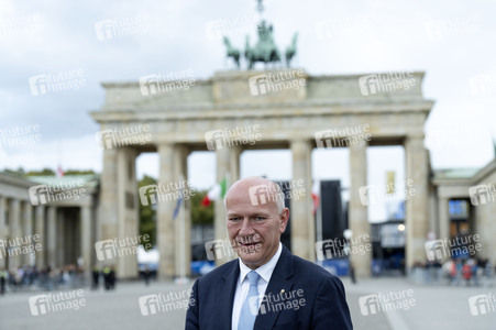 Empfang des Präsidenten von Italien am Brandenburger Tor in Berlin