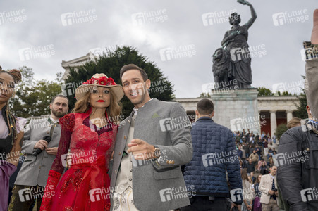 La Toya Jackson auf dem Oktoberfest 2024 in München