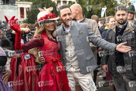 La Toya Jackson auf dem Oktoberfest 2024 in München