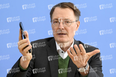 Bundespressekonferenz Vorteil ePA - Countdown bis zum Start in Berlin