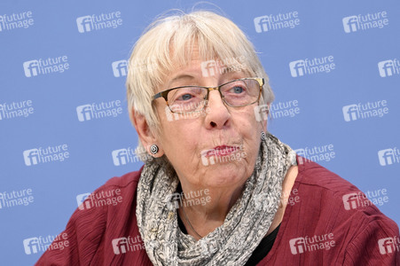 Bundespressekonferenz Das Schicksal der ehemaligen DDR-Vertragsarbeiter in Berlin