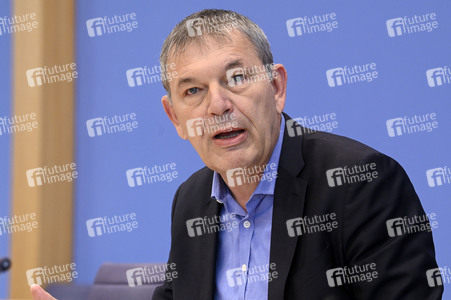 Bundespressekonferenz 'Aktuelle Situation und Schwierigkeiten der humanitären Hilfe im Nahen Osten' in Berlin