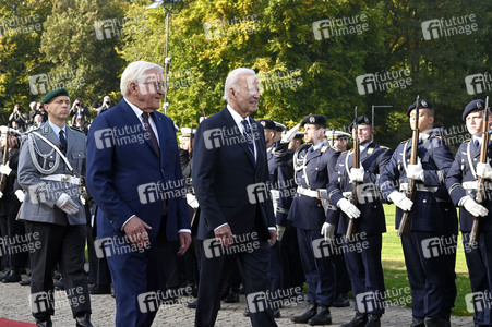 Begrüßung des amerikanischen Präsidenten Joe Biden im Schloss Bellevue in Berlin