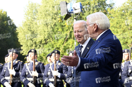 Begrüßung des amerikanischen Präsidenten Joe Biden im Schloss Bellevue in Berlin