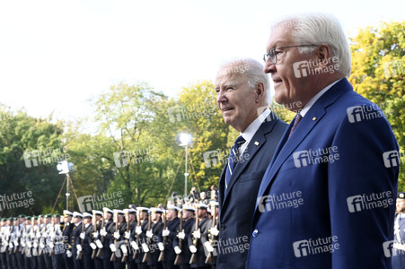 Begrüßung des amerikanischen Präsidenten Joe Biden im Schloss Bellevue in Berlin