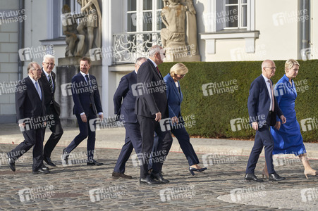 Begrüßung des amerikanischen Präsidenten Joe Biden im Schloss Bellevue in Berlin