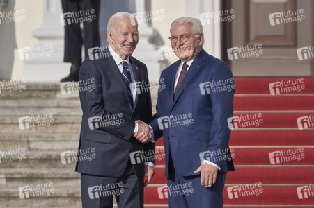 Begrüßung des amerikanischen Präsidenten Joe Biden im Schloss Bellevue in Berlin