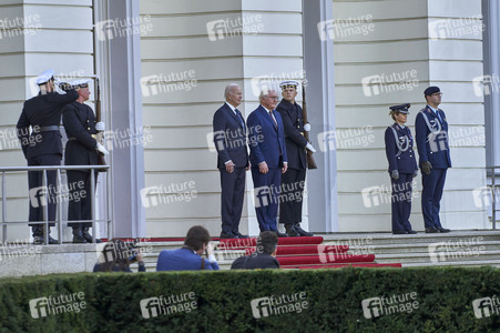 Begrüßung des amerikanischen Präsidenten Joe Biden im Schloss Bellevue in Berlin