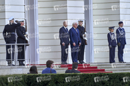 Begrüßung des amerikanischen Präsidenten Joe Biden im Schloss Bellevue in Berlin