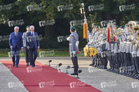 Begrüßung des amerikanischen Präsidenten Joe Biden im Schloss Bellevue in Berlin