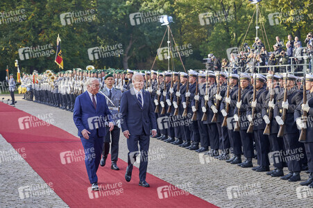 Begrüßung des amerikanischen Präsidenten Joe Biden im Schloss Bellevue in Berlin