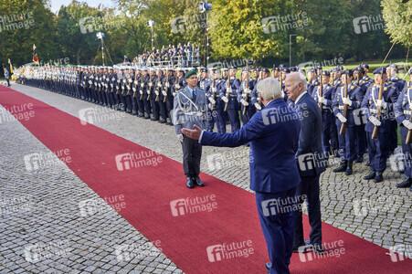 Begrüßung des amerikanischen Präsidenten Joe Biden im Schloss Bellevue in Berlin